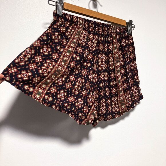 2 FOR $15 Brandy Melville Shorts - Picture 5 of 9